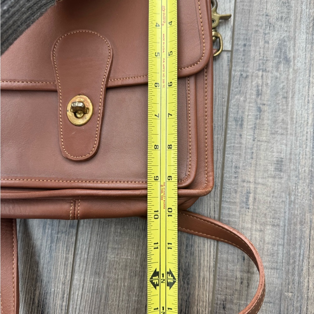 Coach vintage crossbody saddle leather bag - Picture 12 of 16